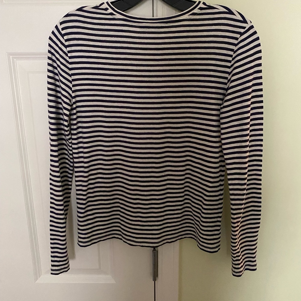 Vince navy and cream striped silk and viscose long sleeve tee shirt. - Picture 3 of 6